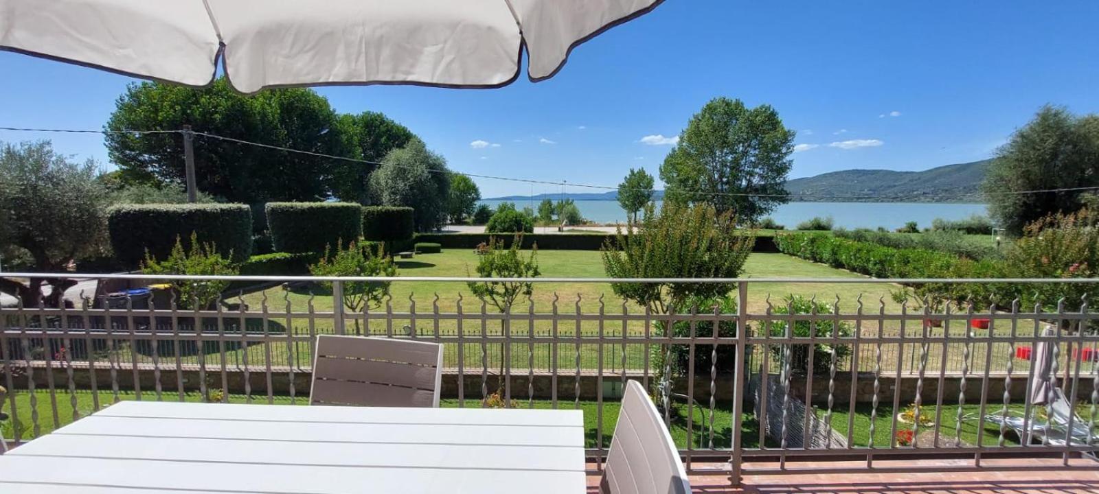 Apartamento Le Rondini Torricella  Exterior foto
