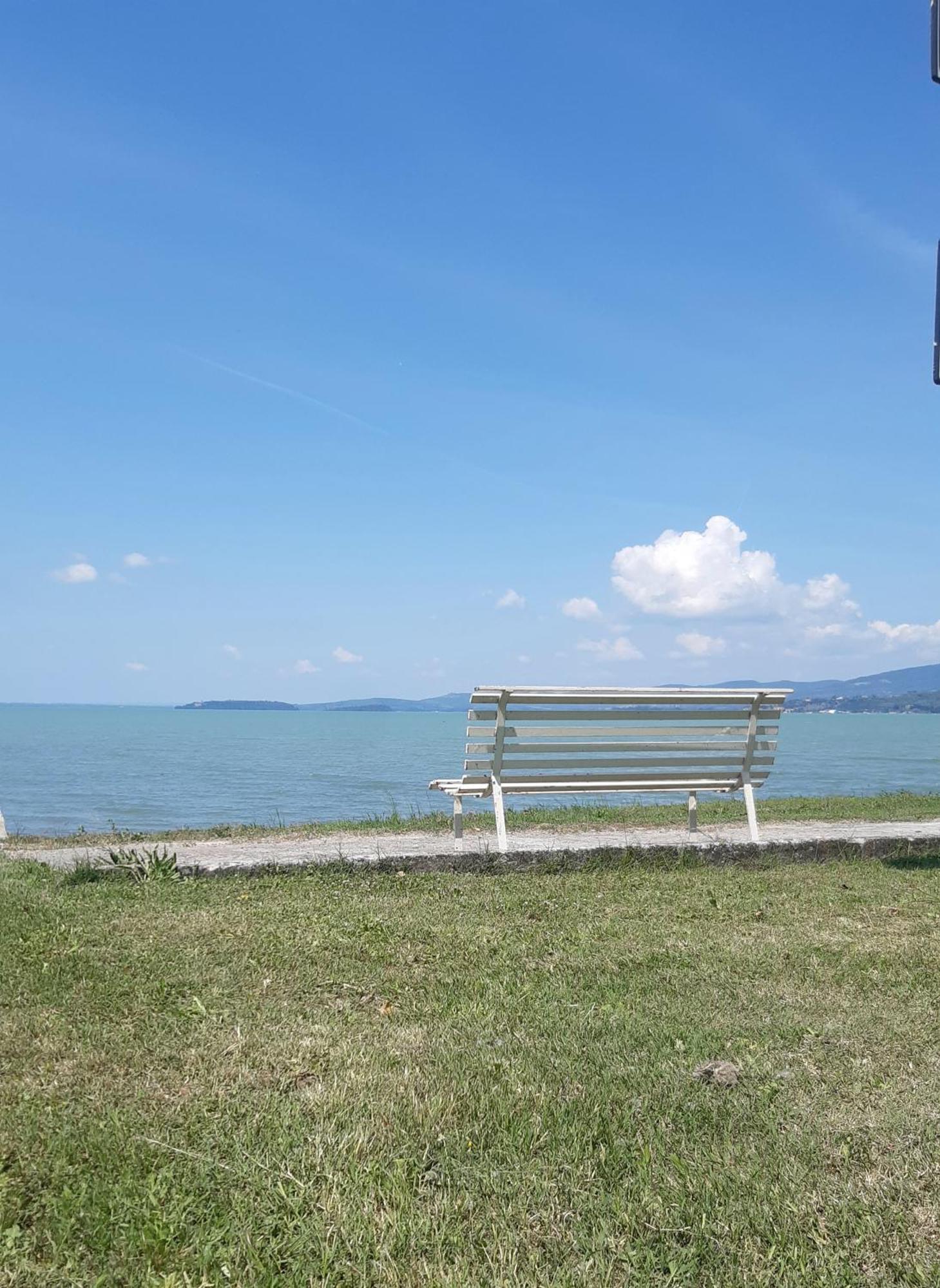 Apartamento Le Rondini Torricella  Exterior foto